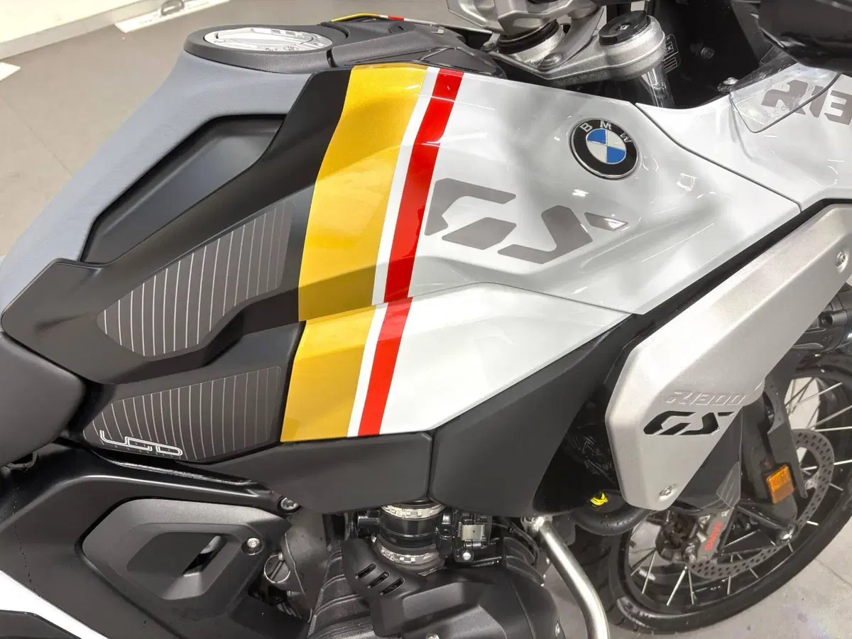 Bmw R 1300 GS (2023 - 26) (4)