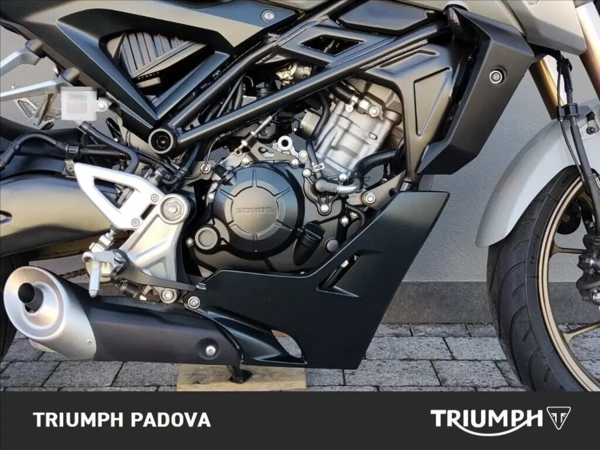 Honda CB 125 R (2021 - 23) (3)