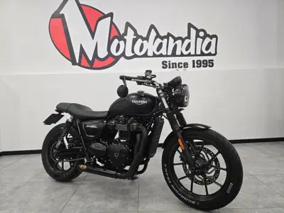 Triumph Street Twin 900 (2016) usata