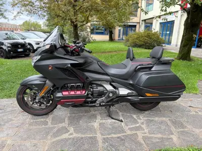 Honda GL 1800 Gold Wing DCT (2020) usata