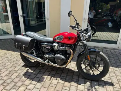 Triumph Speed Twin 900 Chrome Edition (2023) usata