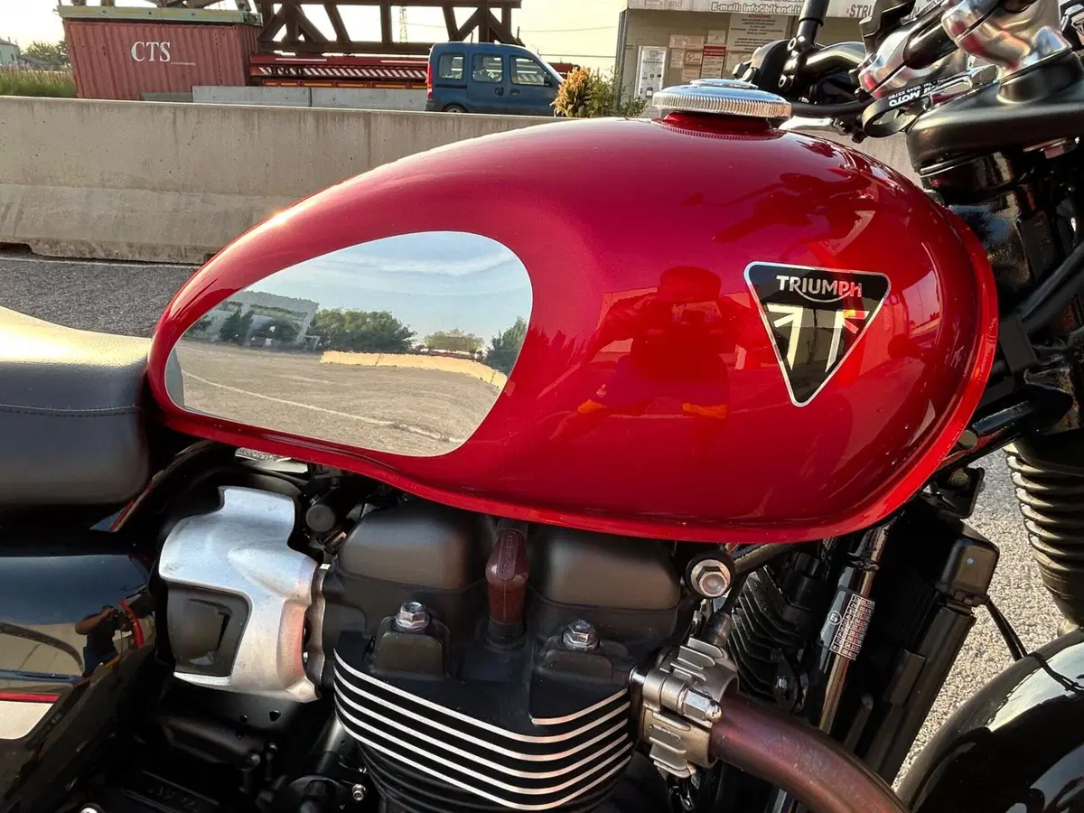 Triumph Speed Twin 900 Chrome Edition (2023) (8)
