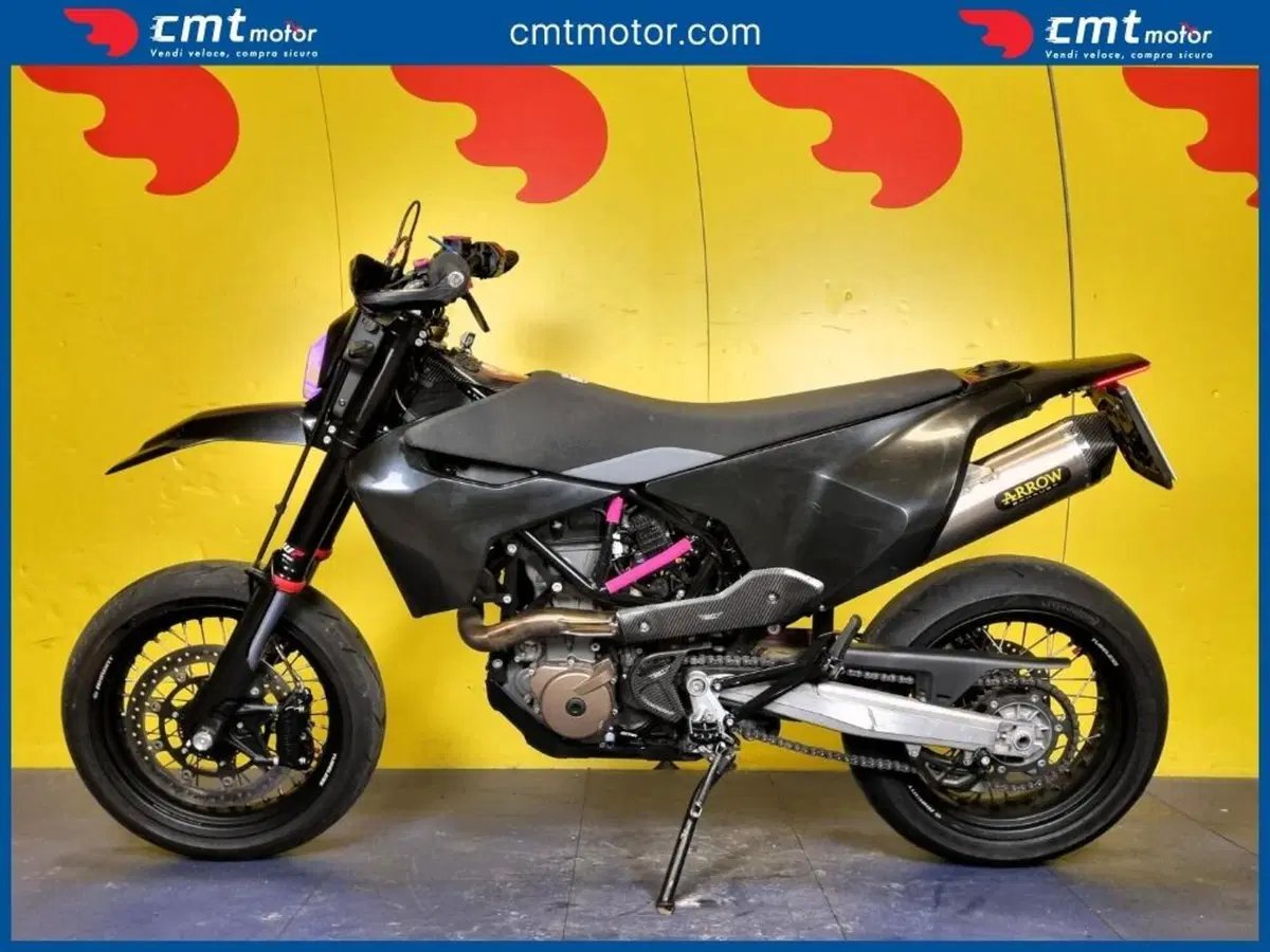 Husqvarna 701 Supermoto (2023 - 25) (3)