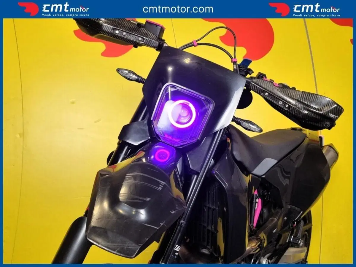 Husqvarna 701 Supermoto (2023 - 25) (7)