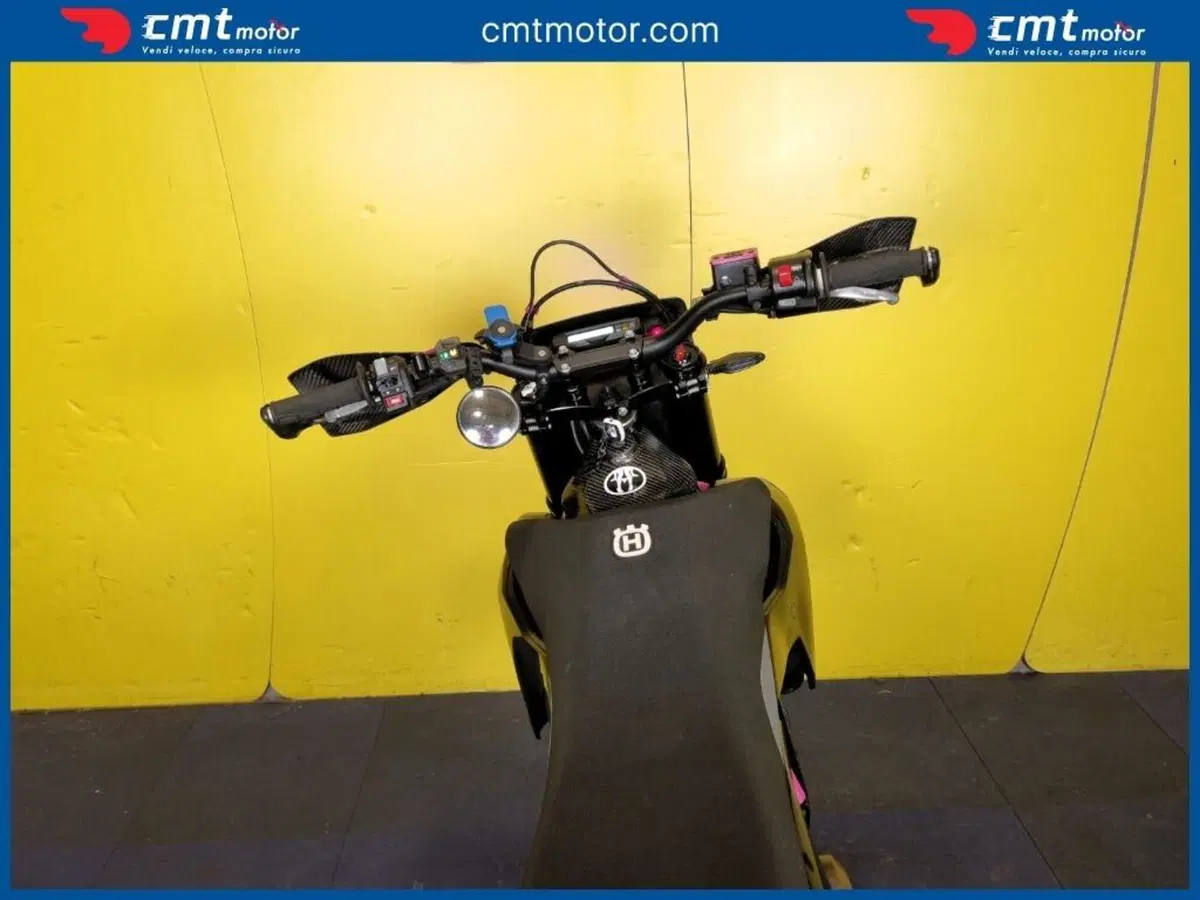 Husqvarna 701 Supermoto (2023 - 25) (12)