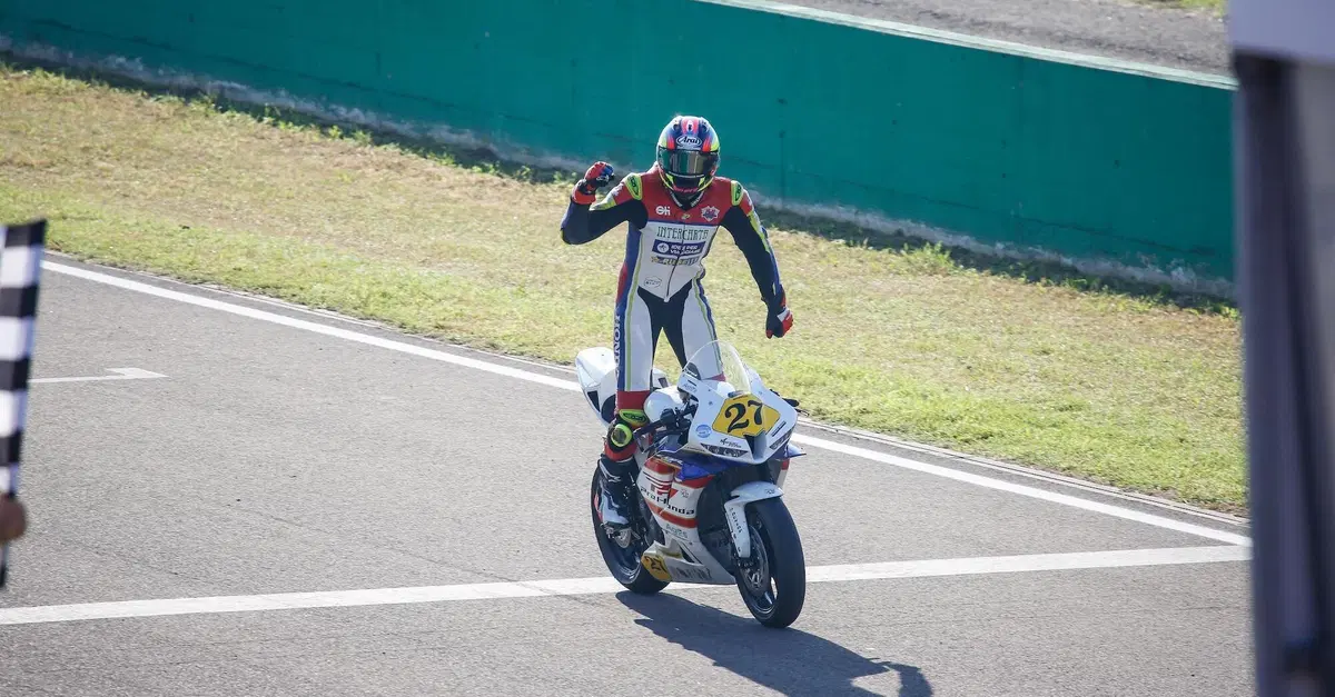 Pro Honda CBR600RR Cup by Improve