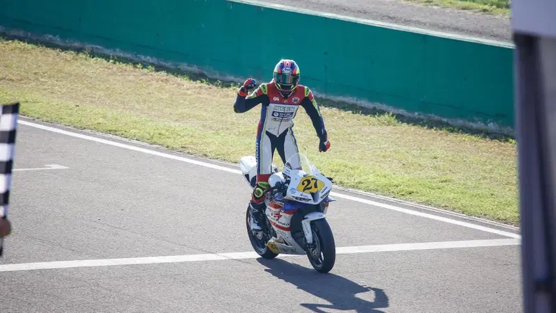 Pro Honda CBR600RR Cup by Improve