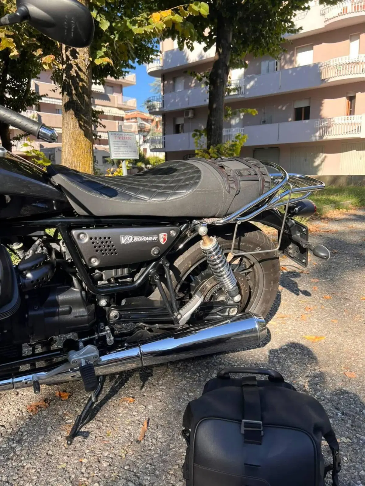 Moto Guzzi V9 Roamer (2018 - 20) (9)