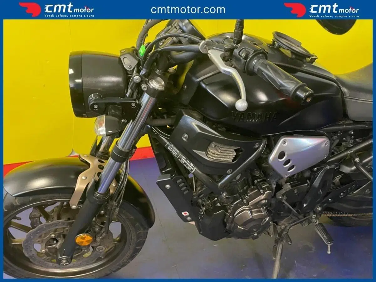 Yamaha XSR 700 ABS (2016 - 20) (6)