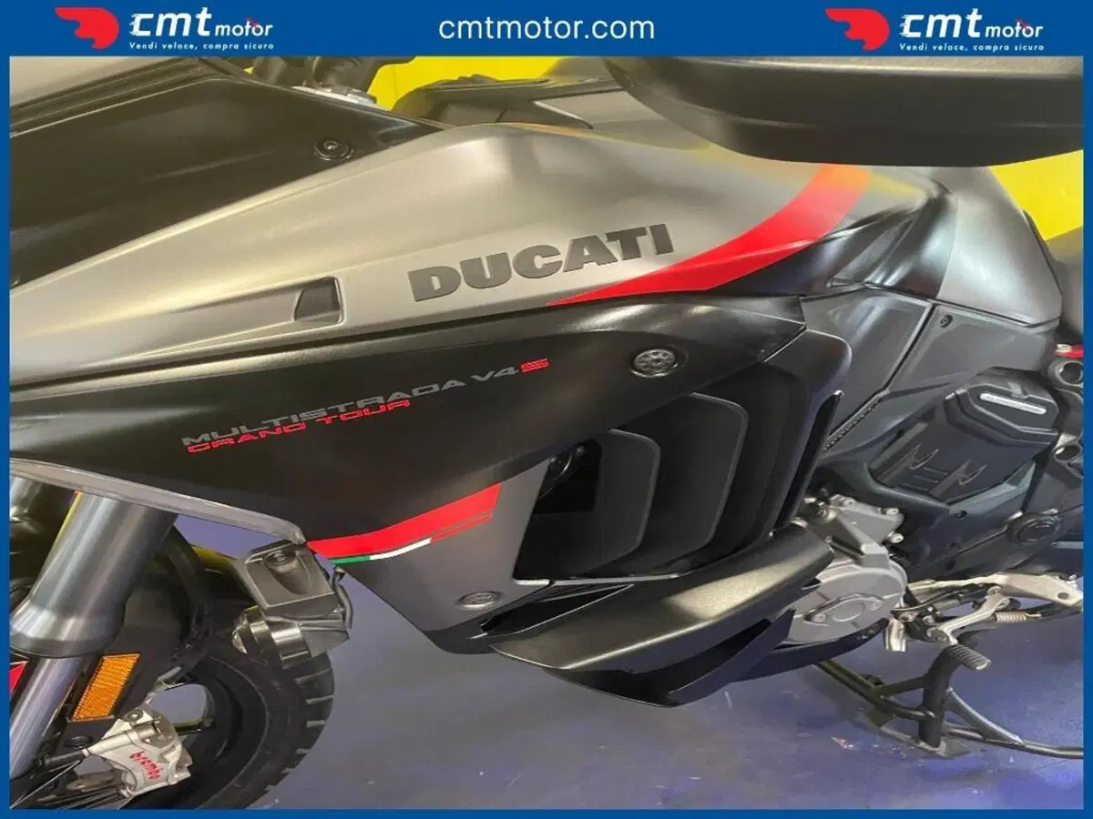 Ducati Multistrada V4 S Grand Tour (2024) (9)