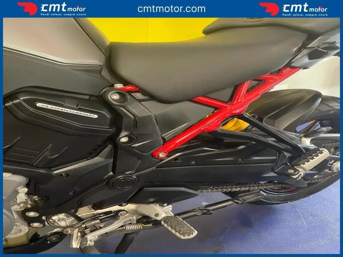 Ducati Multistrada V4 S Grand Tour (2024) (10)