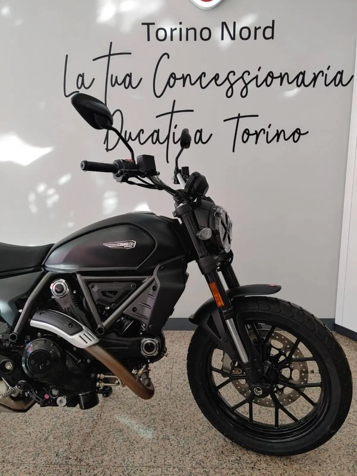 Ducati Scrambler 800 Icon Dark (2025 - 26) (5)