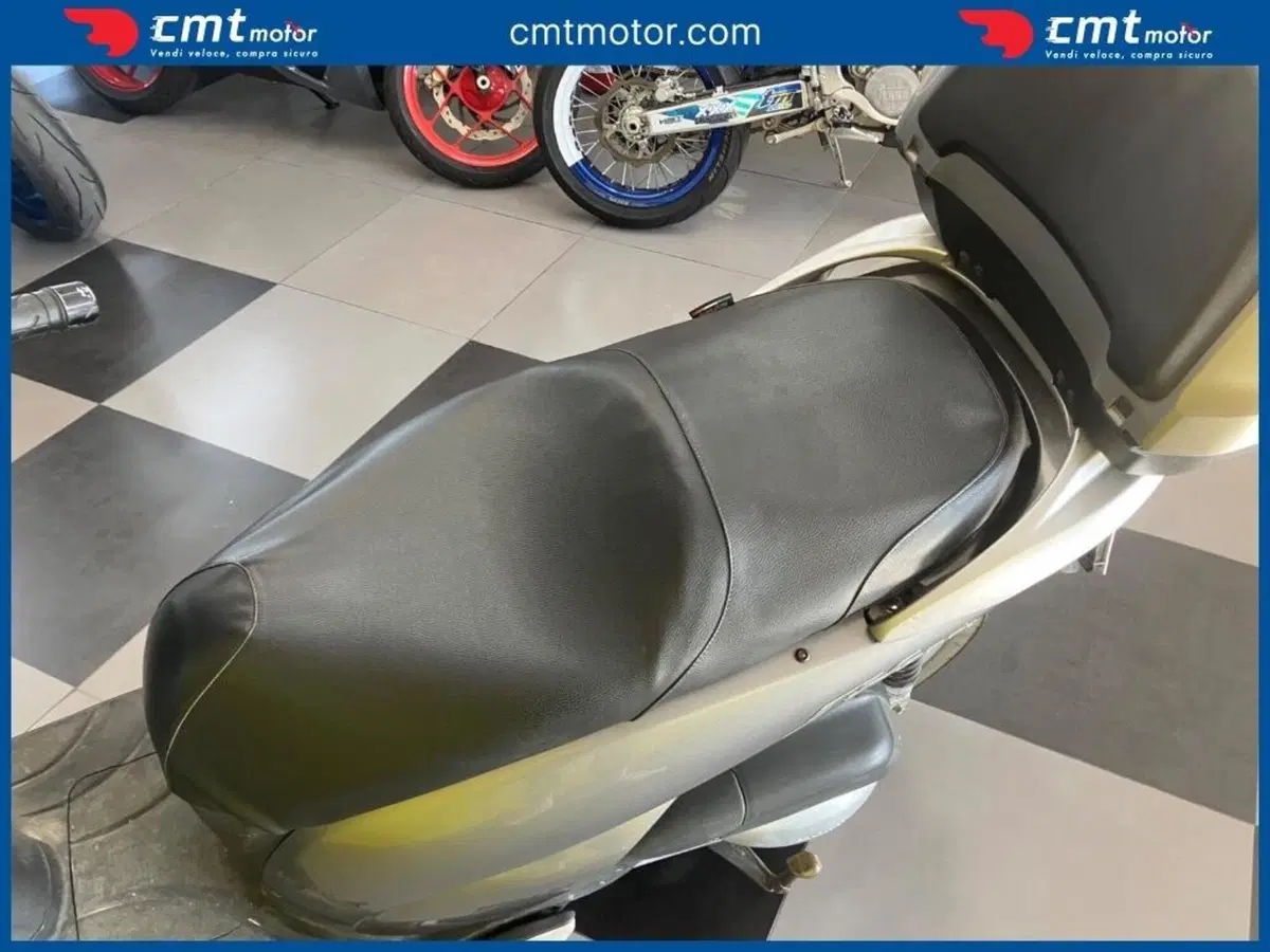 Honda SH 300 i (2006 - 10) (7)