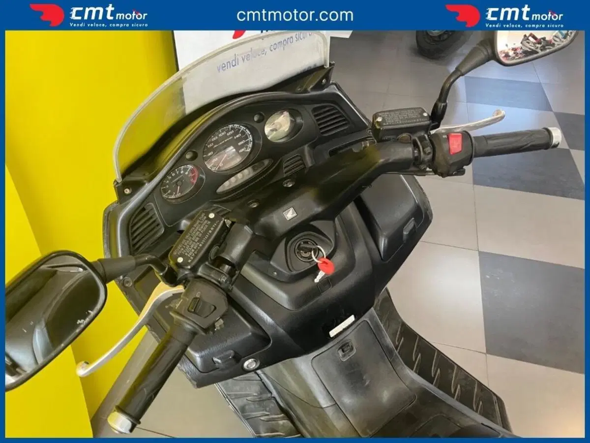 Honda Silver Wing 400 (2006 - 09) (6)