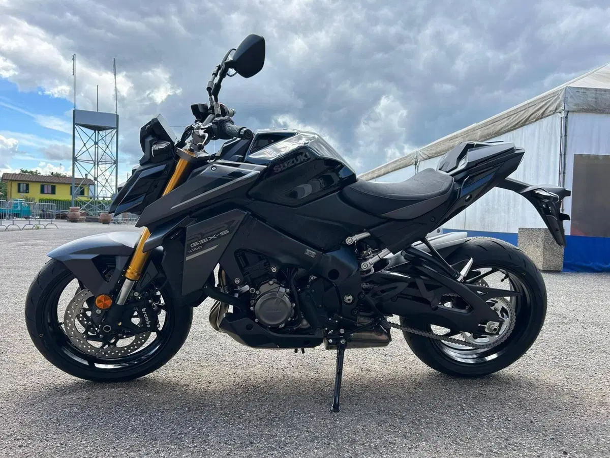 Suzuki GSX-S1000 EVO (2025 - 26) (6)