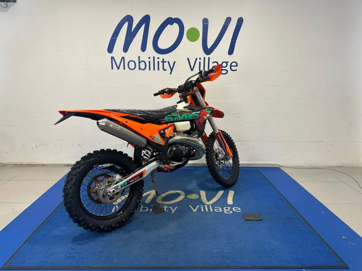 KTM 300 EXC 6Days (2027) (2)