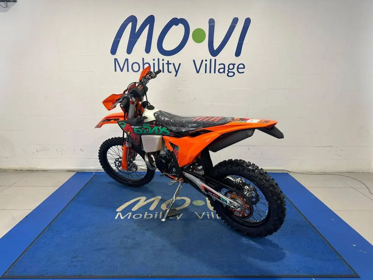 KTM 300 EXC 6Days (2027) (4)