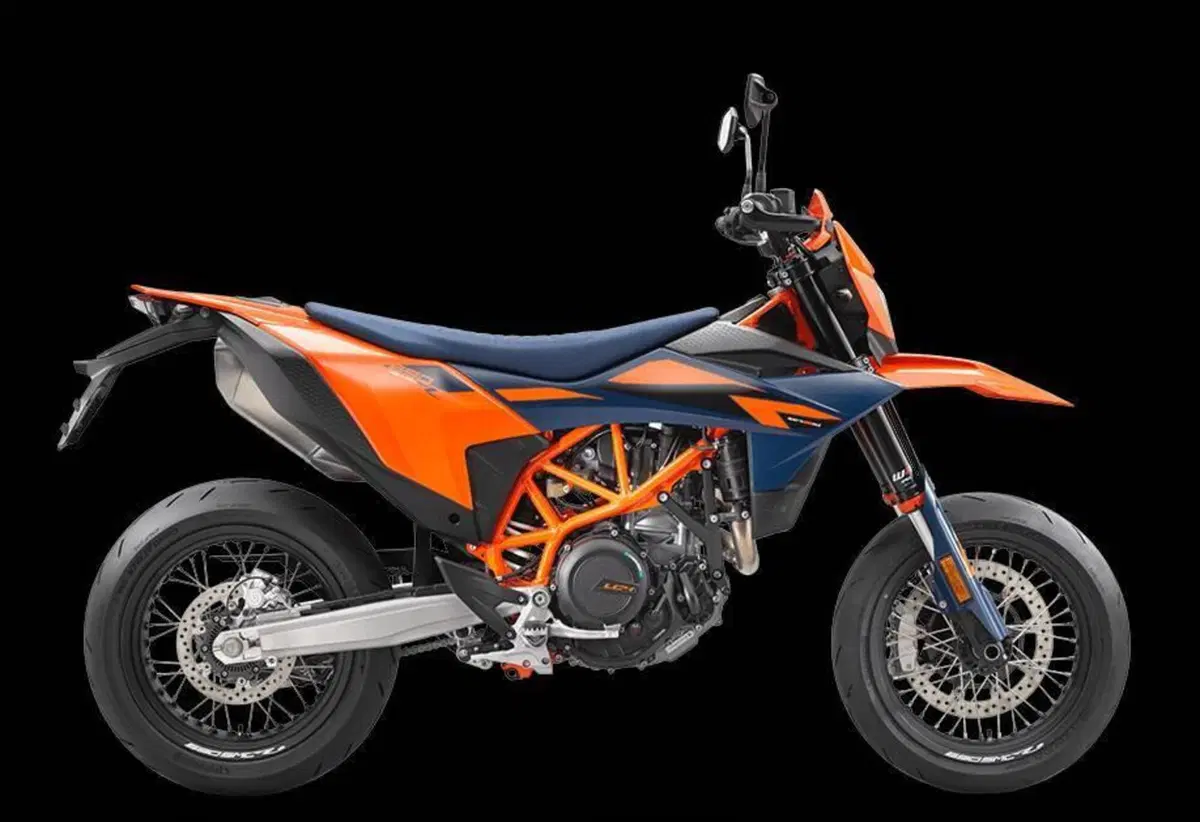 KTM 690 SMC R (2026)