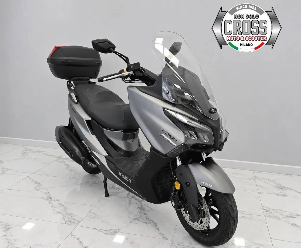 Kymco X-Town 300i City (2021 - 25) (2)