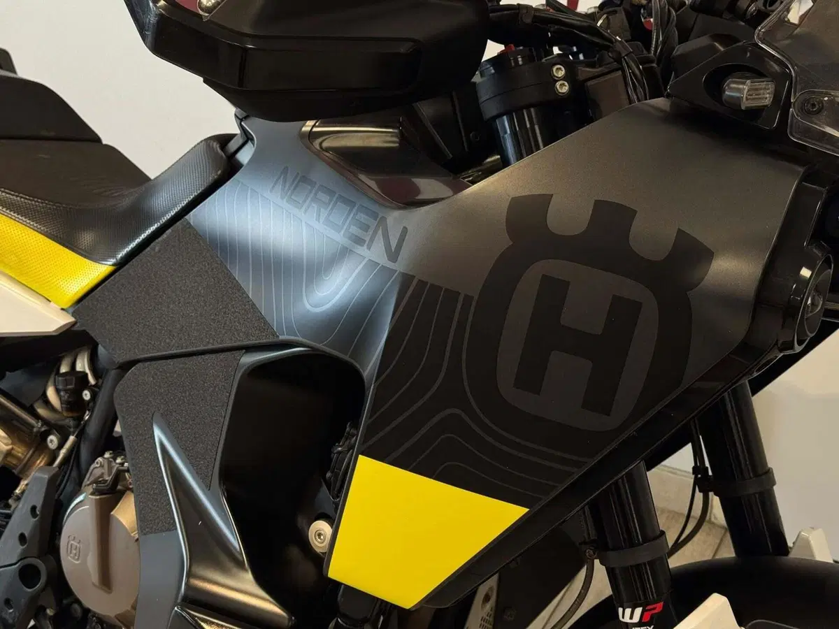 Husqvarna Norden 901 (2022 - 26) (6)
