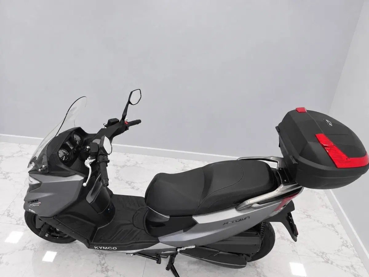 Kymco X-Town 300i City (2021 - 25) (9)
