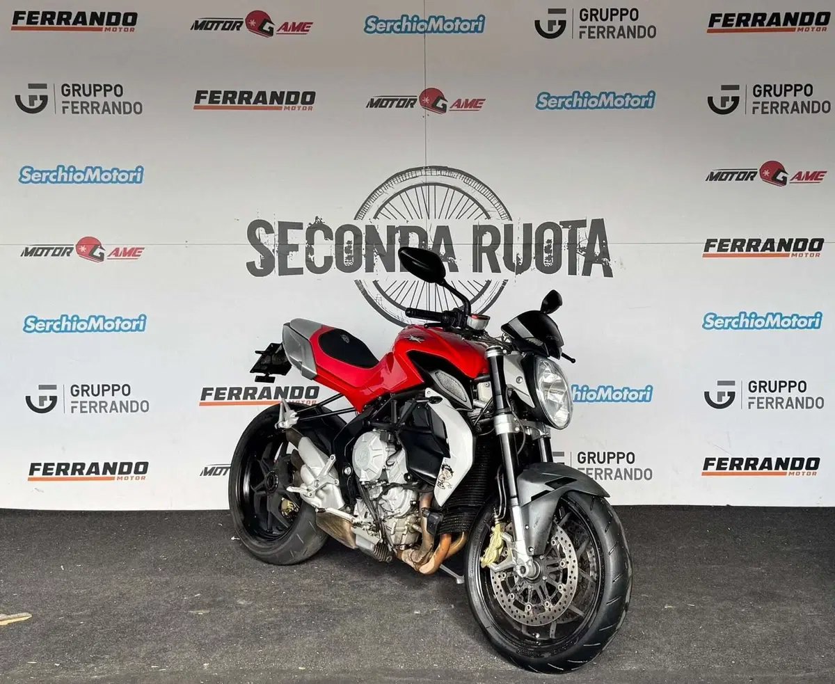 MV Agusta Brutale 675 (2011 - 15) (2)