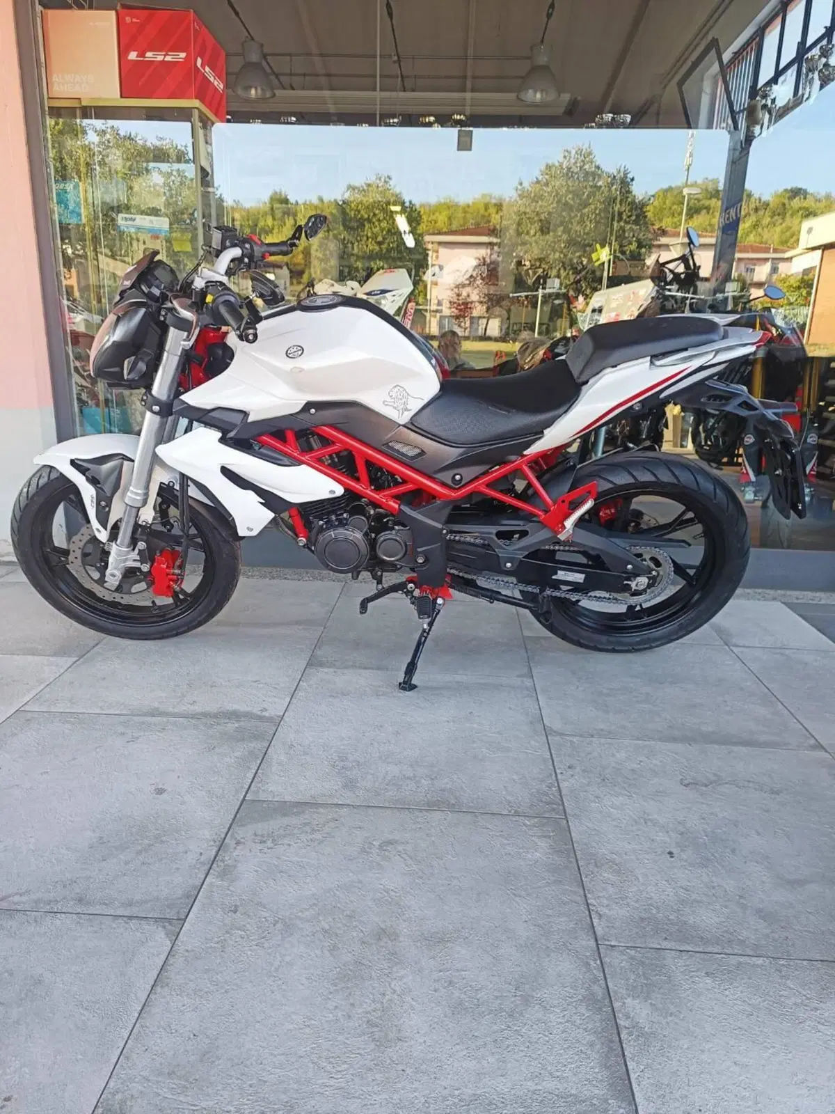 Benelli BN 125 (2018 - 20) (7)