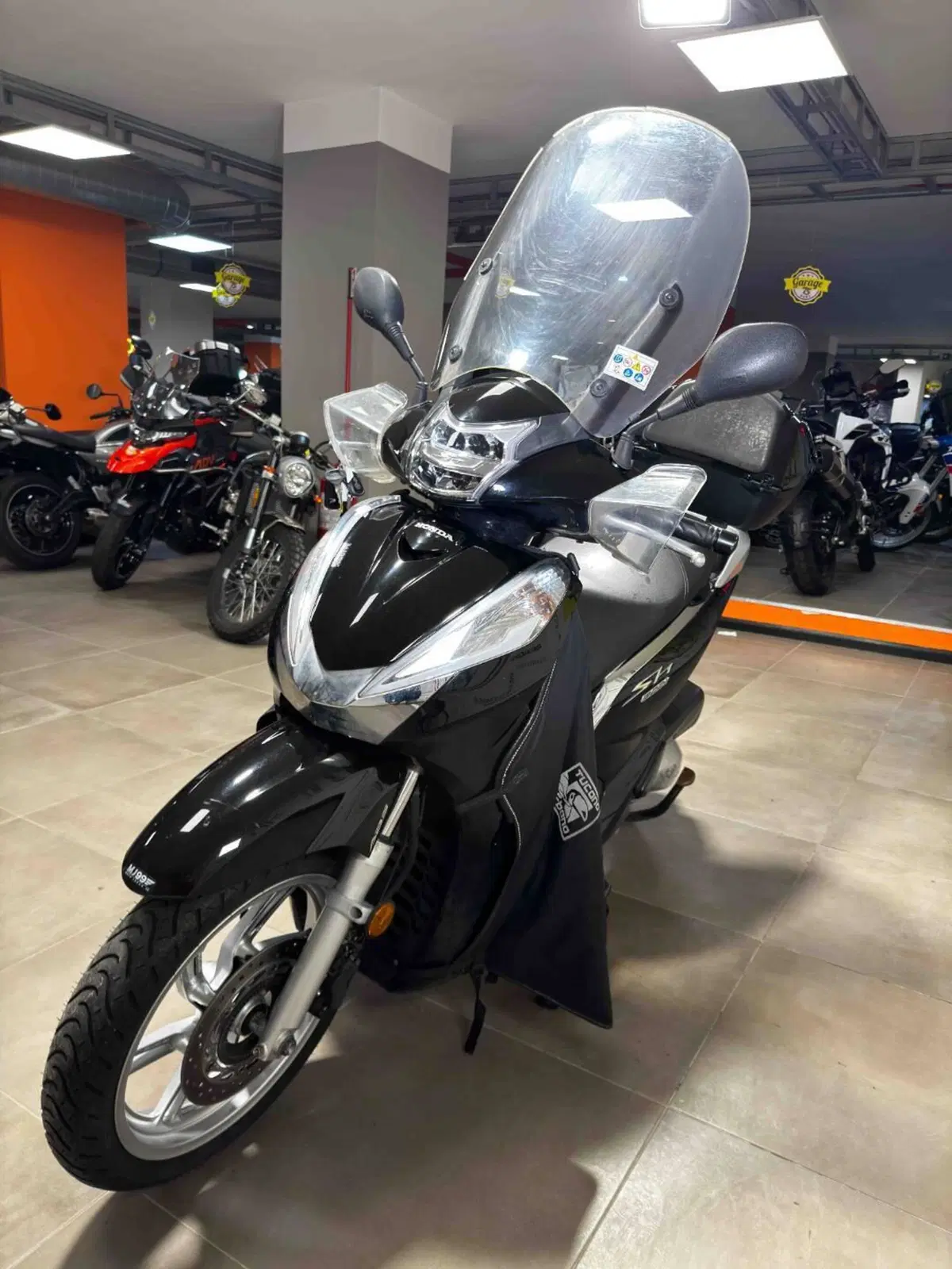 Honda SH 300 i ABS (2016 - 20) (3)