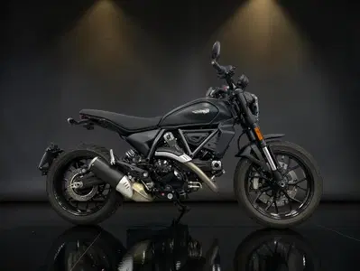 Ducati Scrambler 800 Icon Dark (2025 - 26) usata