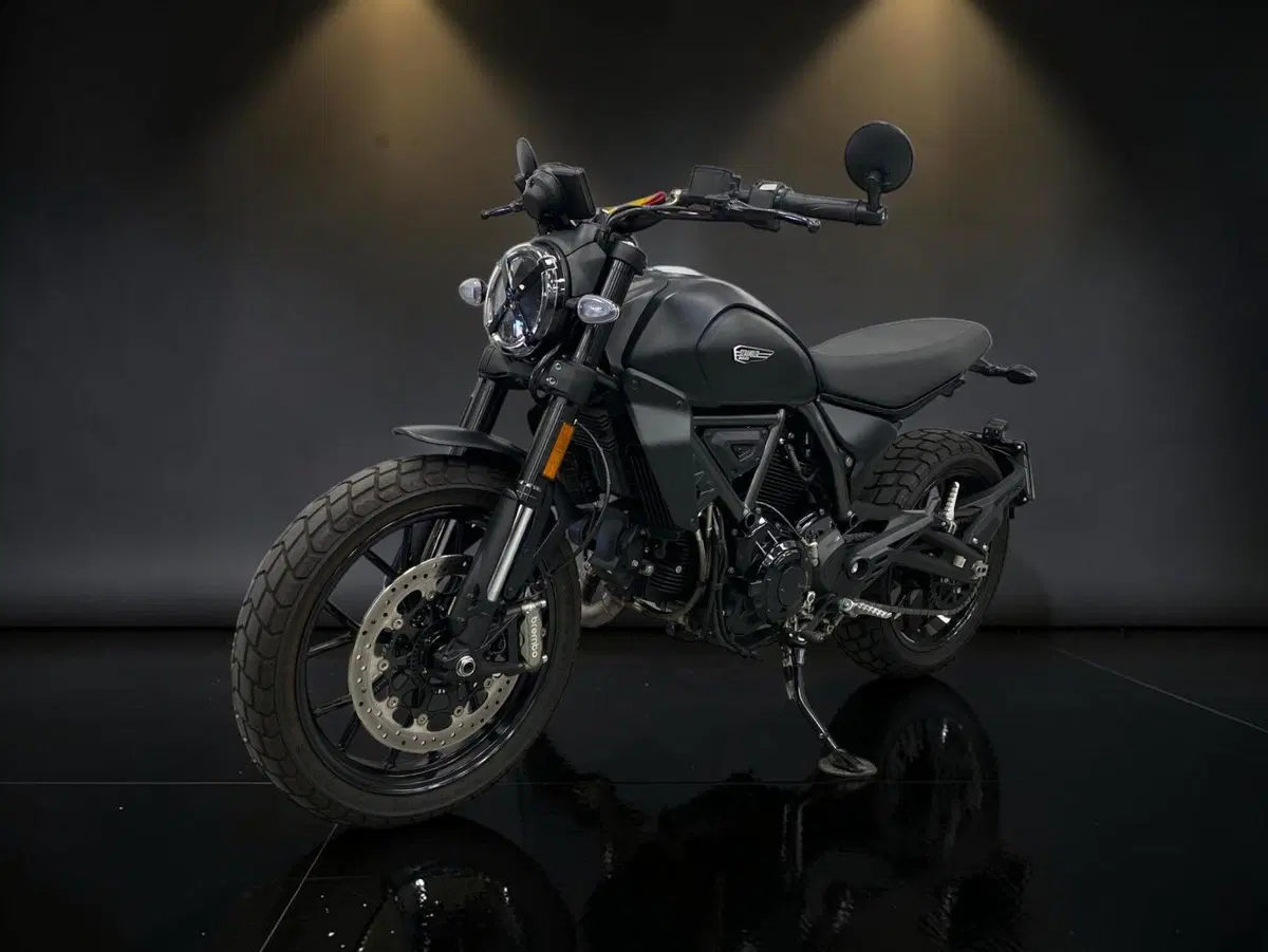 Ducati Scrambler 800 Icon Dark (2025 - 26) (3)