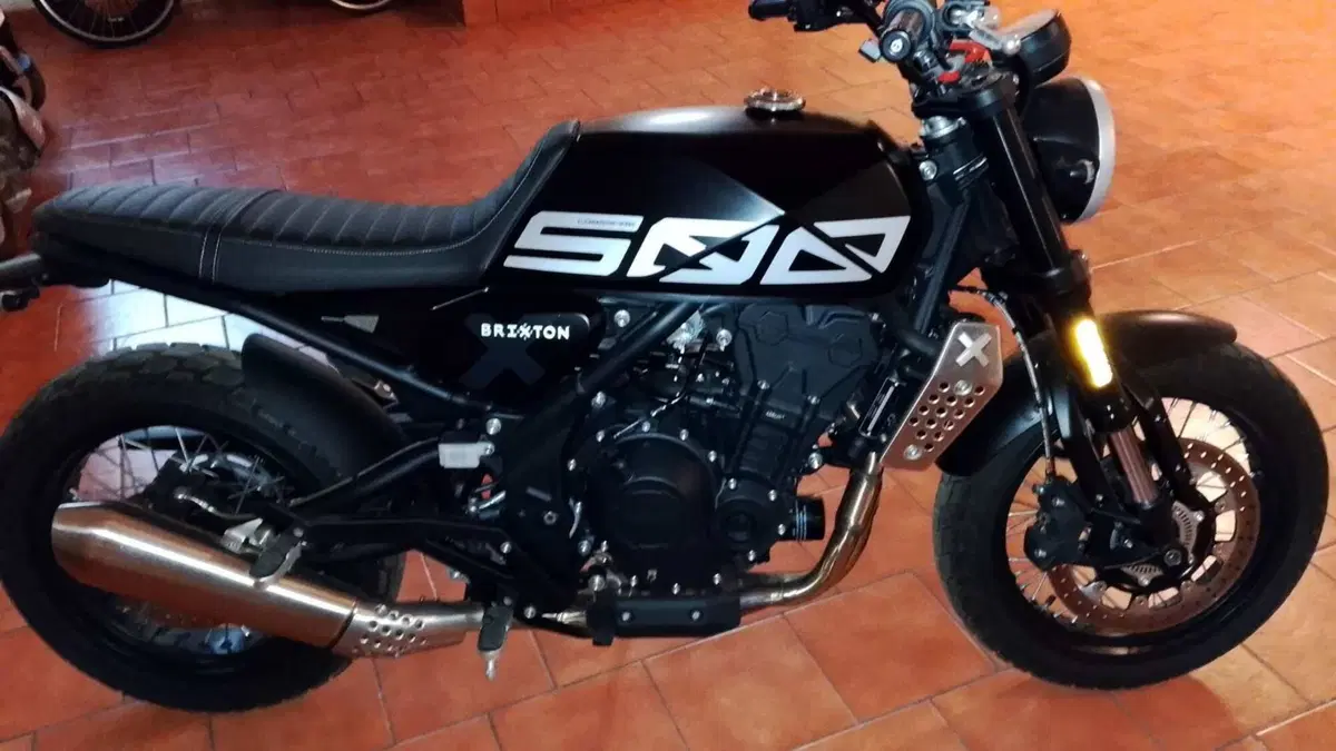 Brixton Motorcycles Crossfire 500 X (2021 - 26) (4)