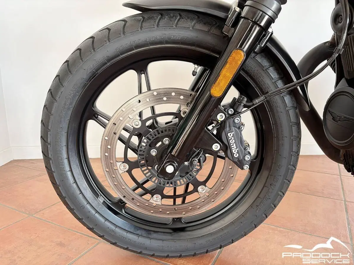 Moto Guzzi V7 Stone (2021 - 24) (15)