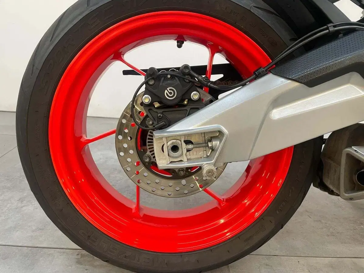 Aprilia Tuono 660 (2021 - 25) (12)