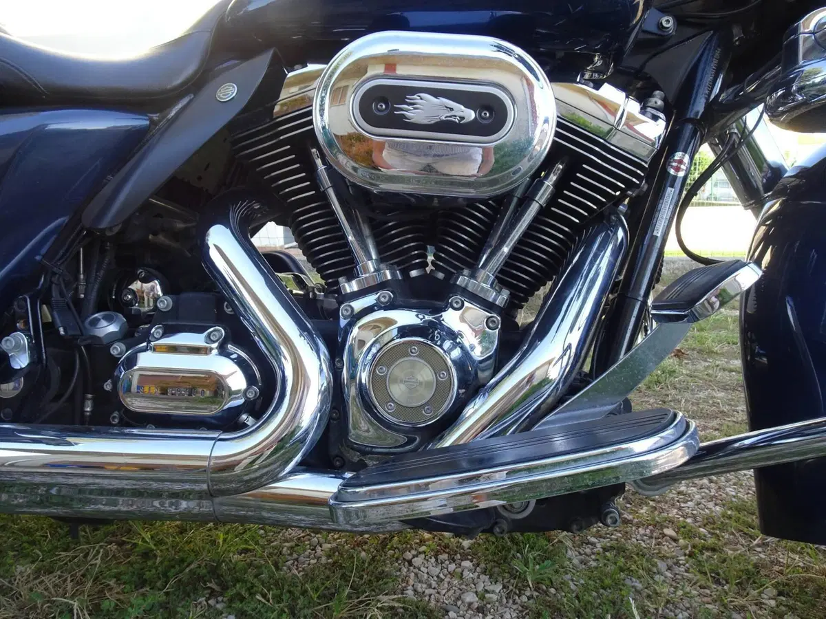 Harley-Davidson 1584 Street Glide (2008 - 10) - FLHX (16)