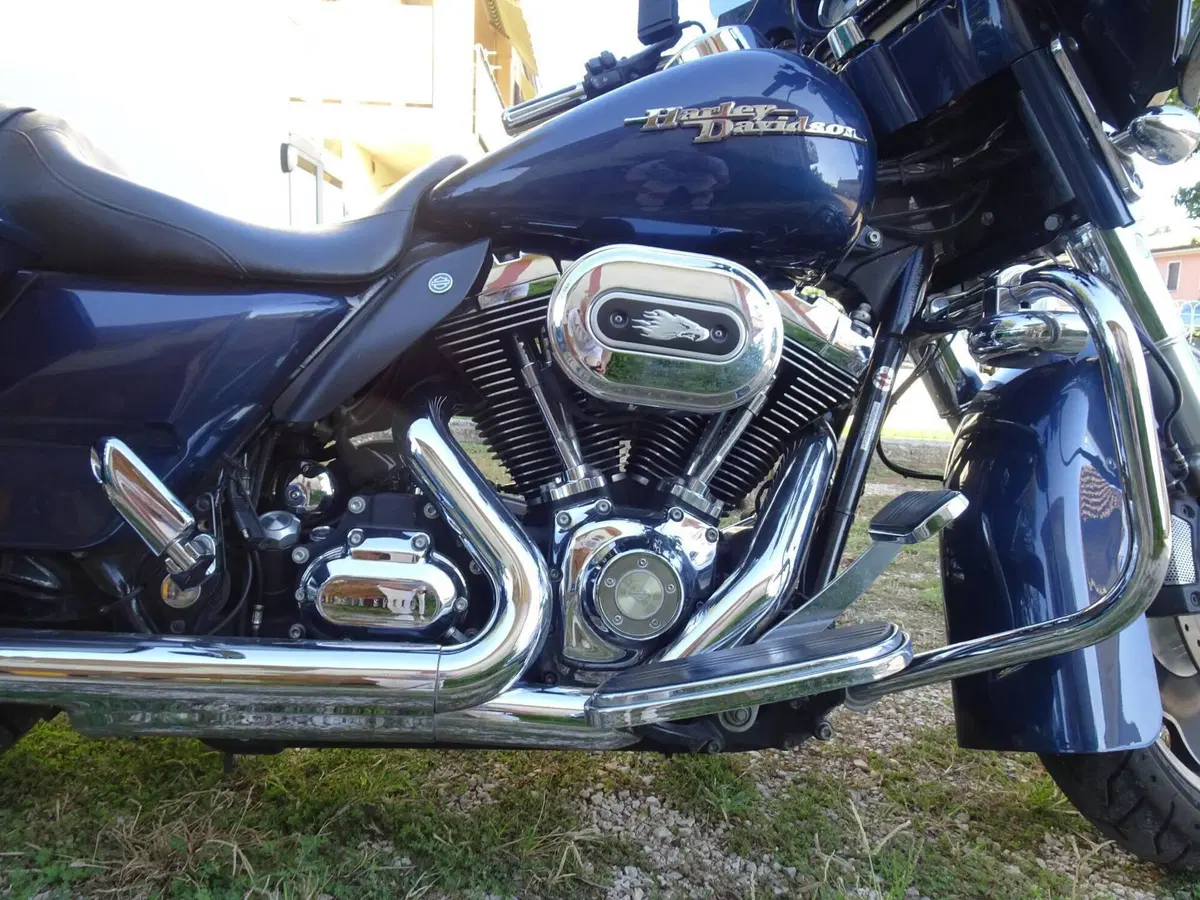 Harley-Davidson 1584 Street Glide (2008 - 10) - FLHX (15)