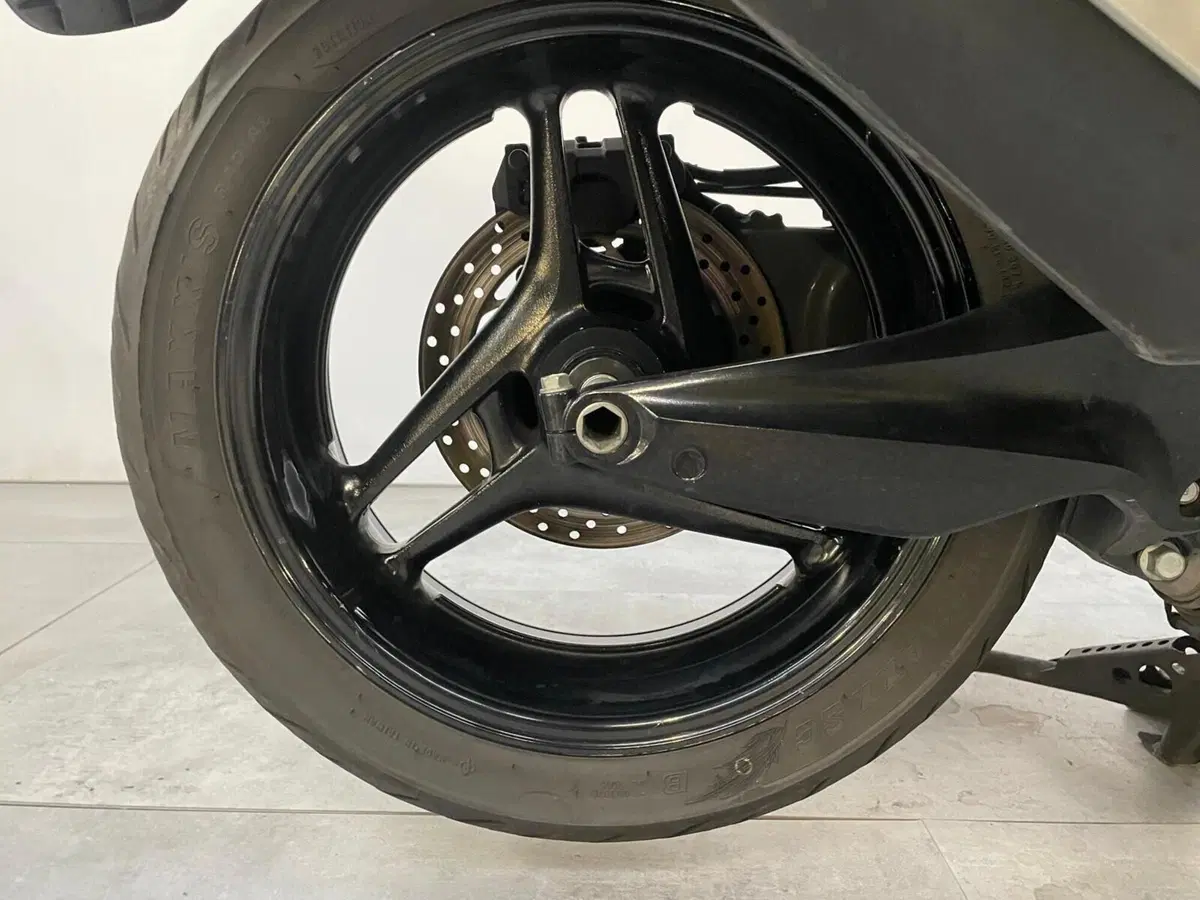 Yamaha T-Max 500 (2008 - 12) (4)