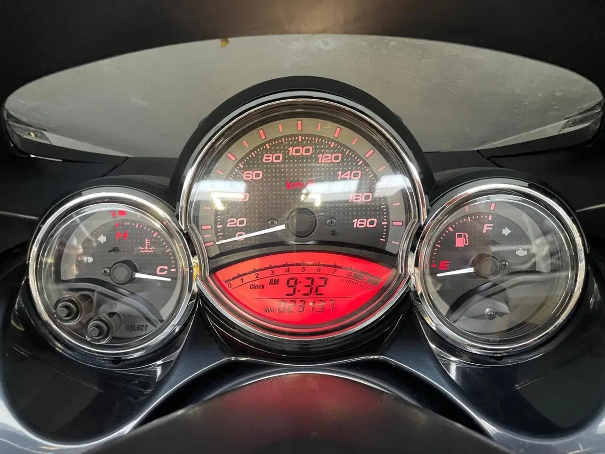 Yamaha T-Max 500 (2008 - 12) (8)