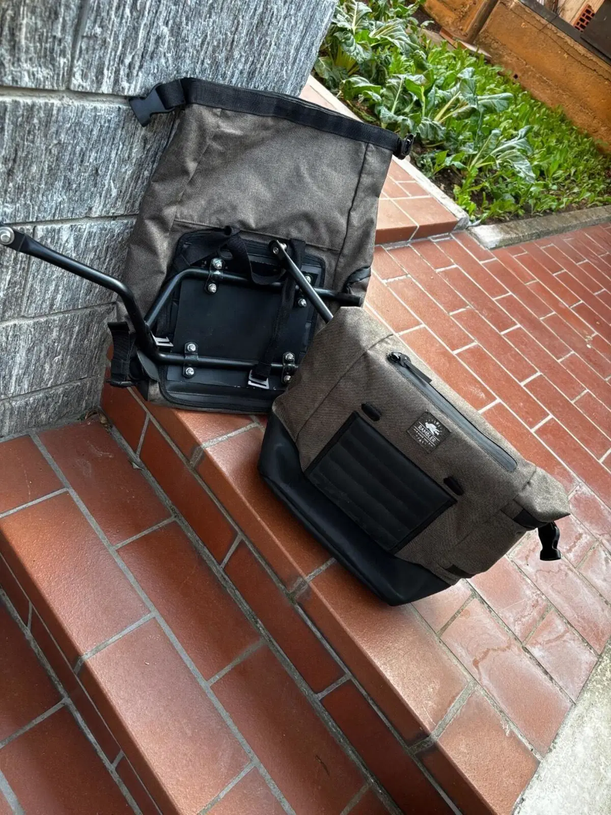Moto Guzzi V7 III Stone (2017 - 20) (7)