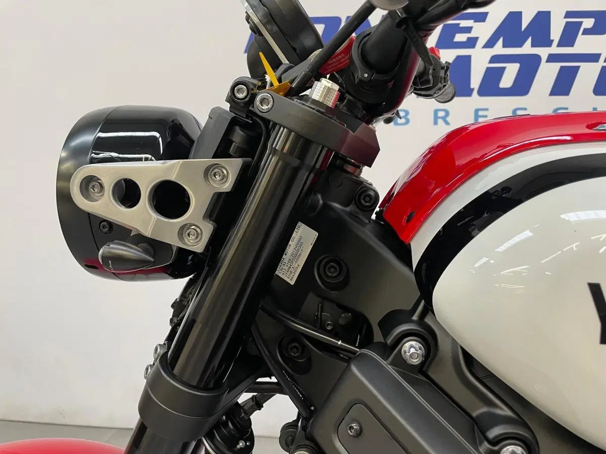 Yamaha XSR 900 ABS (2016 - 20) (6)