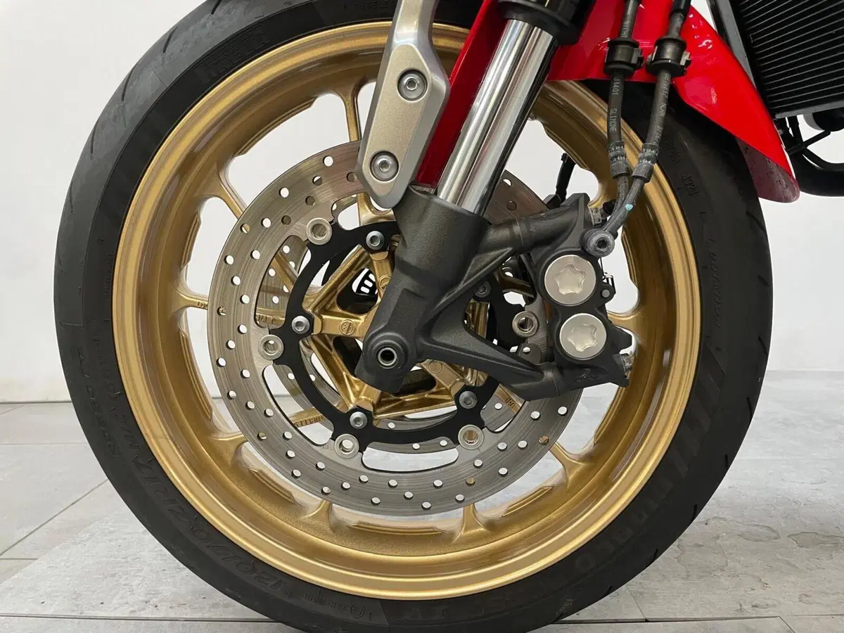 Yamaha XSR 900 ABS (2016 - 20) (7)
