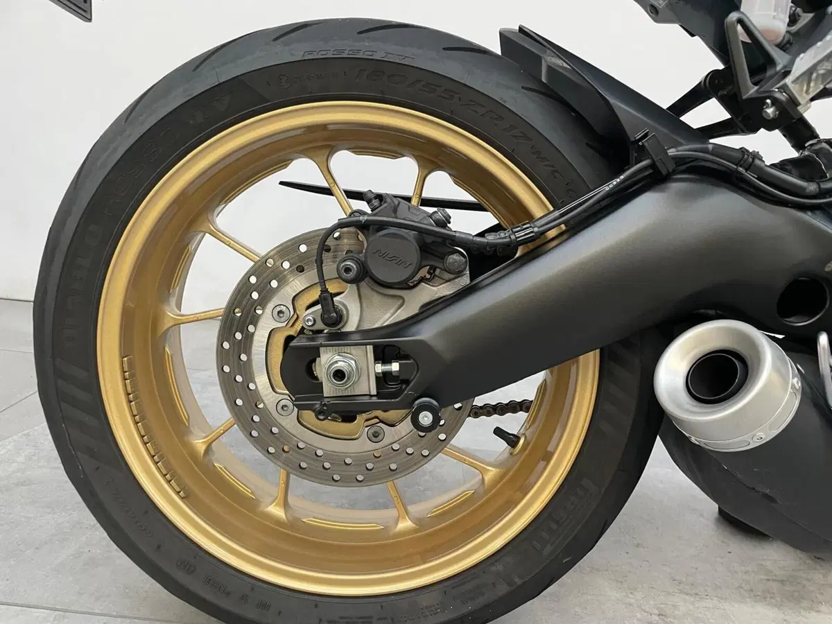 Yamaha XSR 900 ABS (2016 - 20) (12)