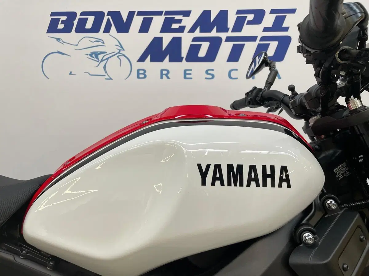 Yamaha XSR 900 ABS (2016 - 20) (15)