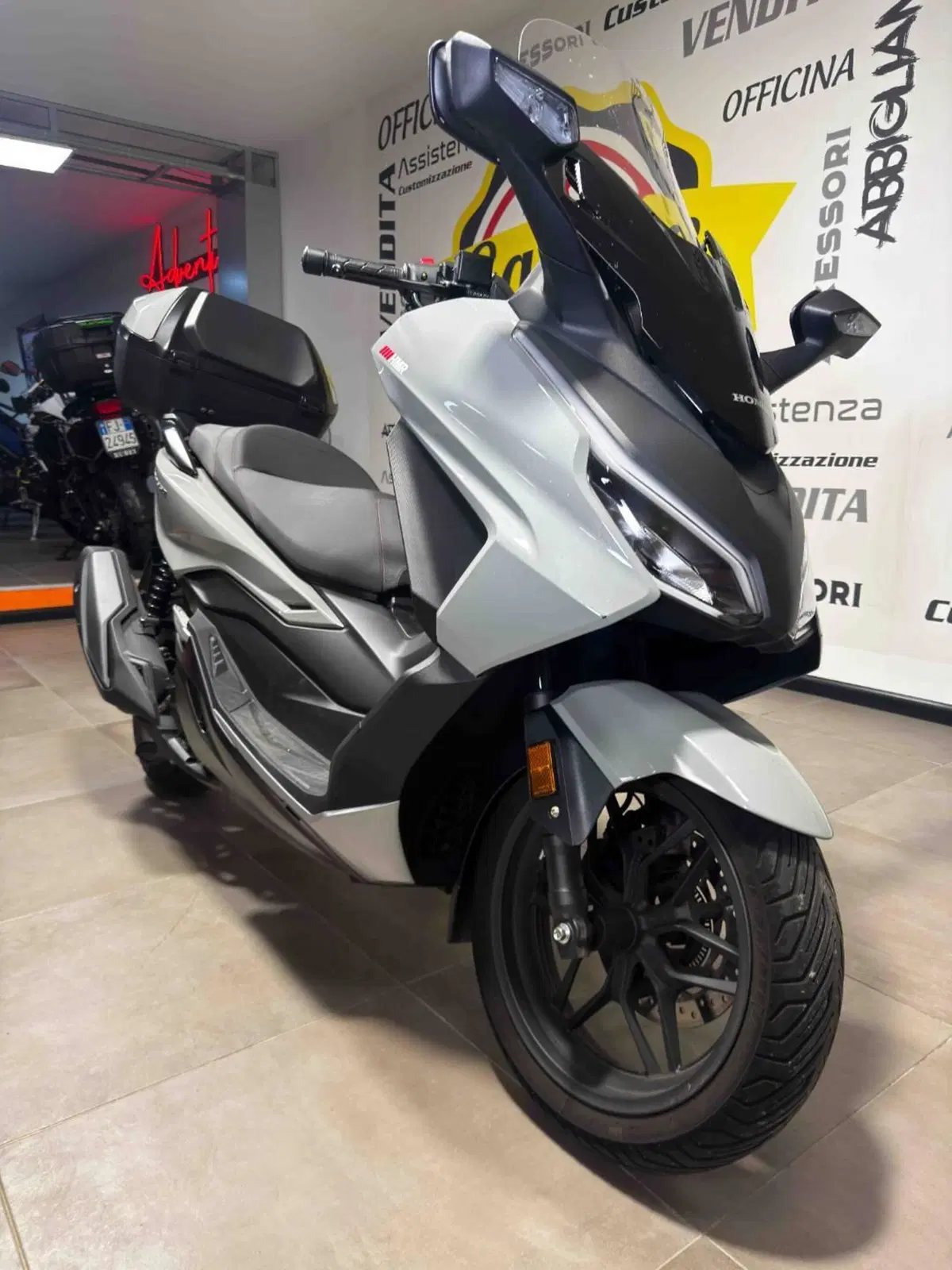 Honda Forza 350 (2022 - 24) (2)