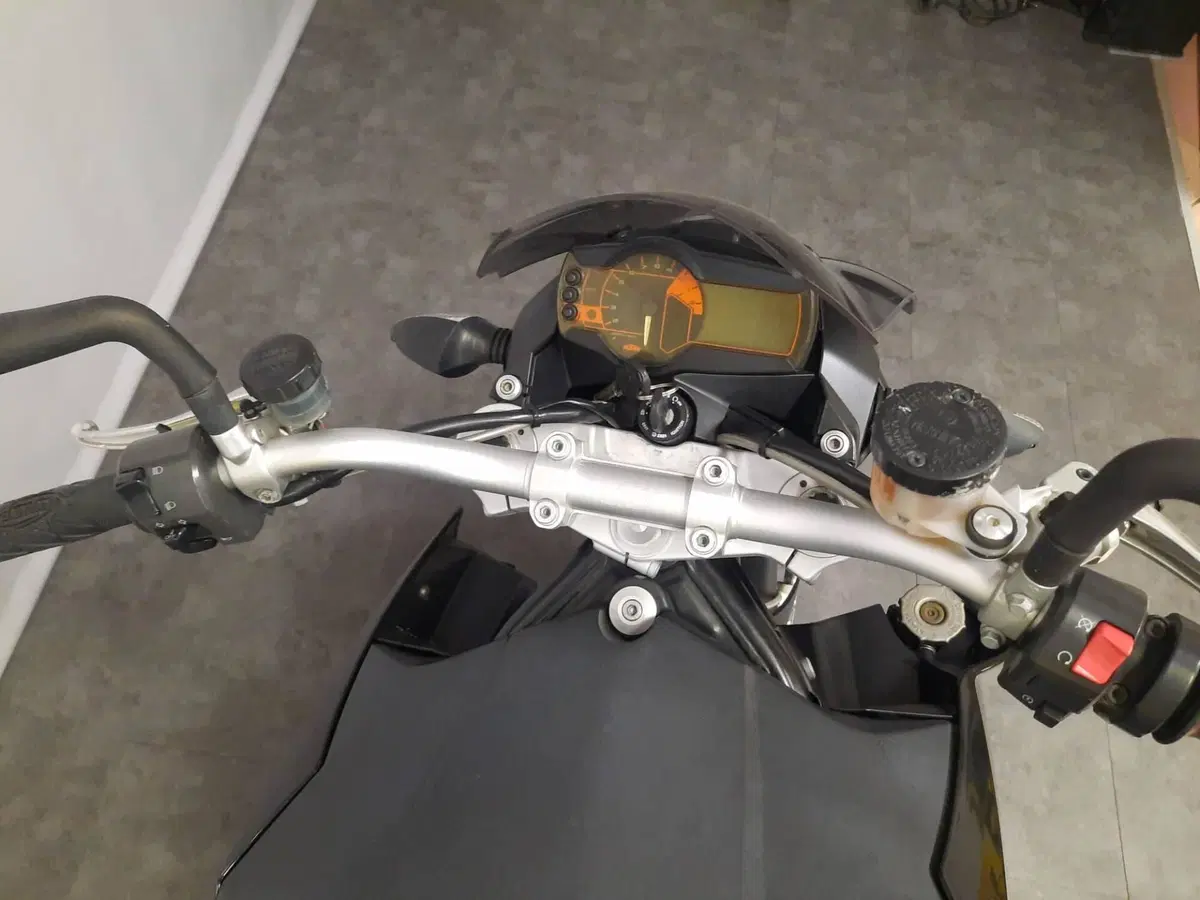 KTM 990 Super Duke (2007 - 11) (12)