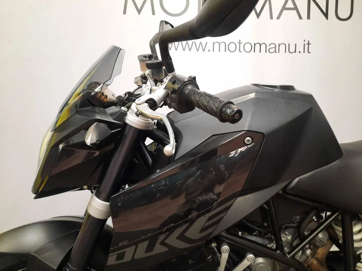 KTM 990 Super Duke (2007 - 11) (17)