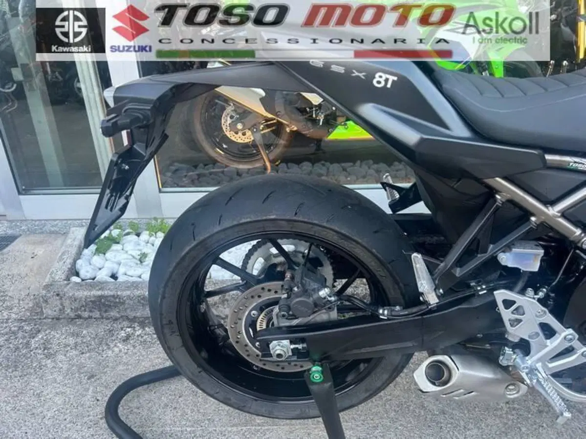 Suzuki GSX-8T (2025 - 26) (12)