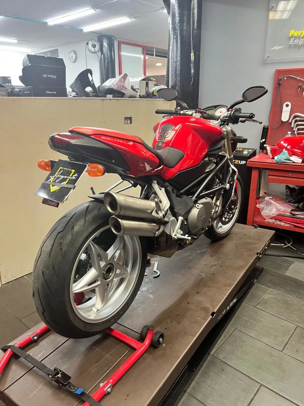 MV Agusta Brutale 910 S (2005 - 11) (4)