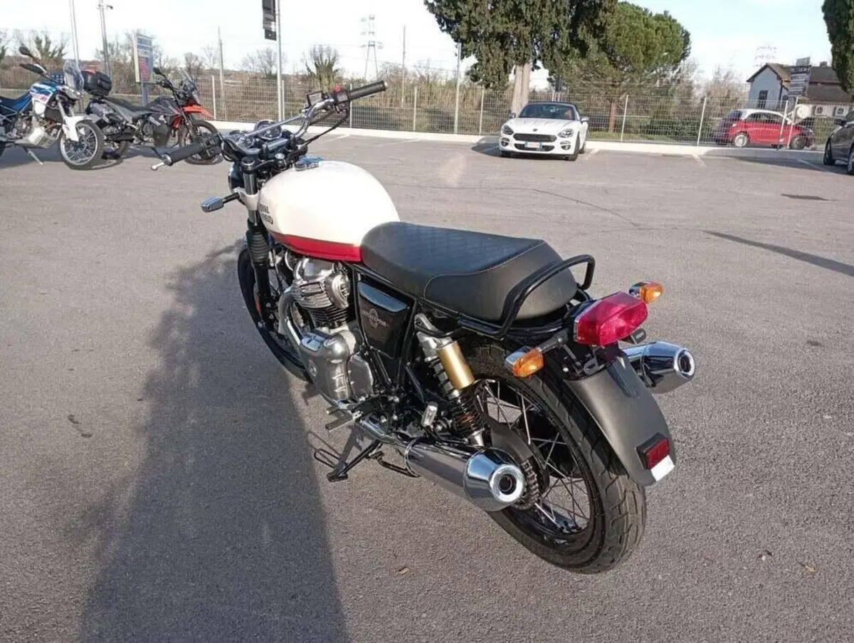 Royal Enfield Interceptor 650 (2021 - 26) (3)