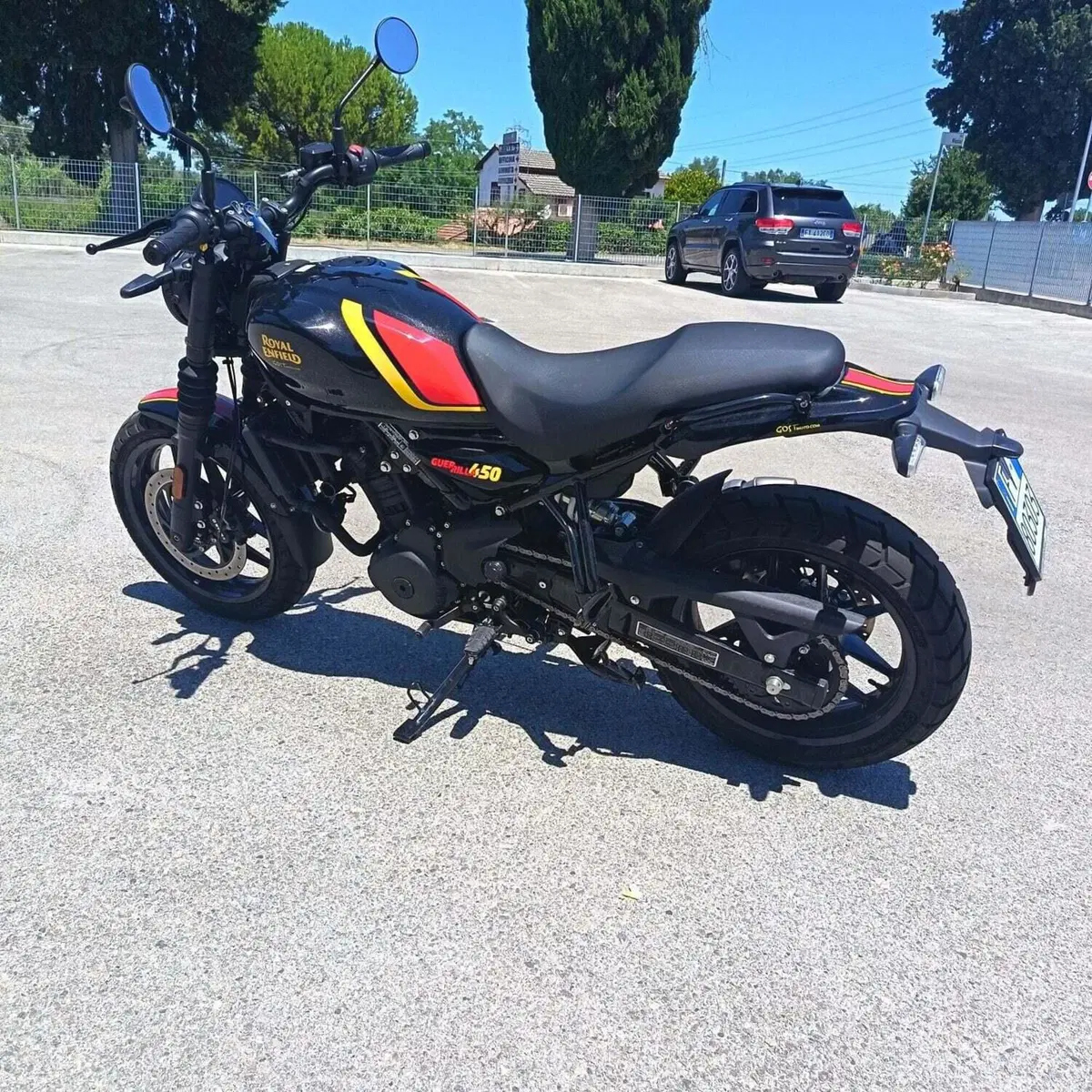 Royal Enfield Guerrilla 450 (2024 - 26) (10)