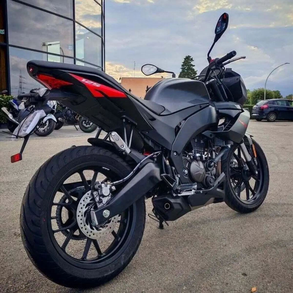 Aprilia Tuono 125 (2025 - 26) (7)